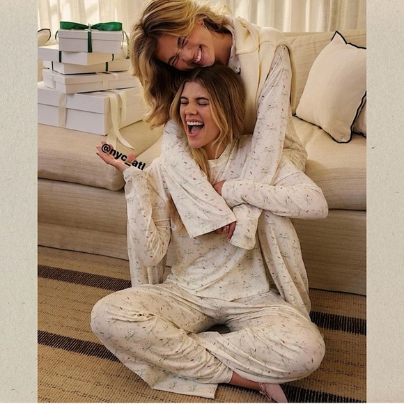 NWT Djerf Avenue Long Sleeve Top - Picture 3 of 8